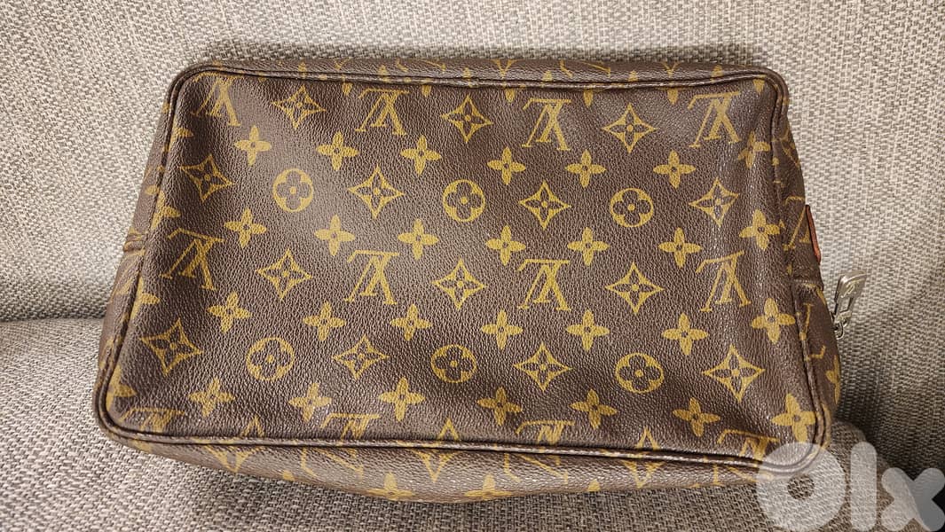 Louis Vuitton 10