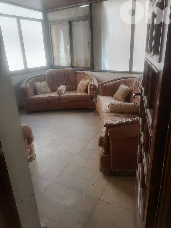 Apartment for students and single employees 0