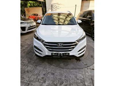 Hyundai Tucson model 2018 SE