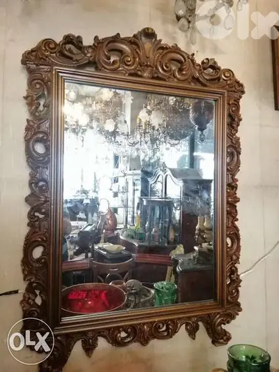 من اجمل مراية روعة من الروائع خشب صنع ايطالي قياس ٨٠بي ١١٠ سم