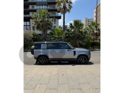 Land Rover Defender 2020 110S P300