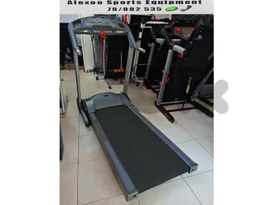 3.0HP motor power, Treadmill machine 
model TRIMLINE, with automaticall incline used like new