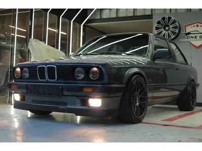 BMW 3-Series 1989 E30