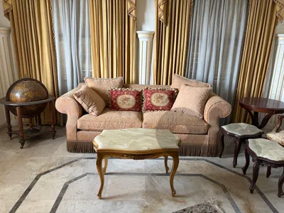 plain Tissue couch