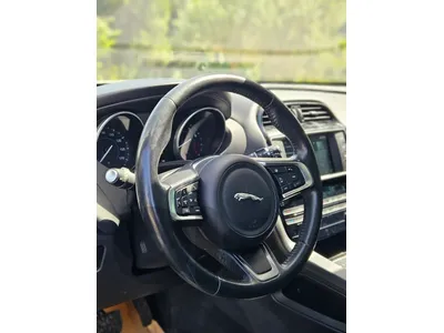 Jaguar F-Pace 2019