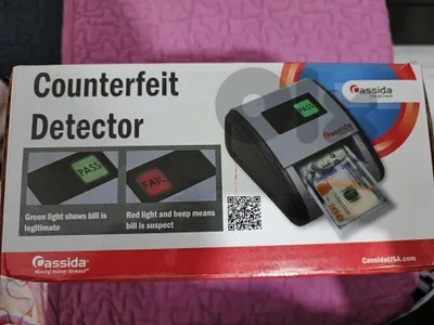 money counterfeit detector
