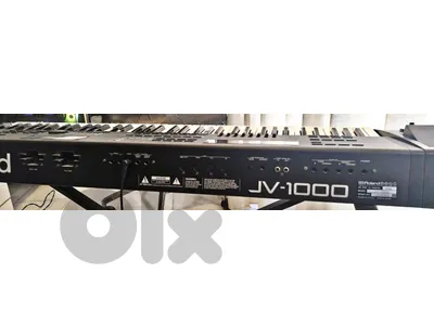 Roland JV-1000