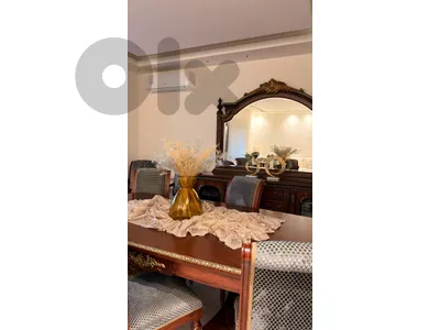 luxurious Full Dining Table