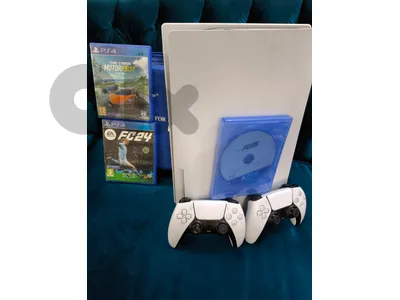 ps5 fat sealed very clean condition with original controllers delivery available