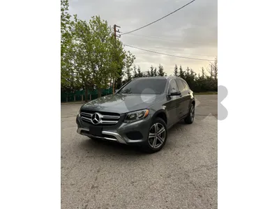 Mercedes-Benz GLC-Class 2018 clean carfax U.S Mercedes-Benz GLC-Class 2018 clean carfax U.S