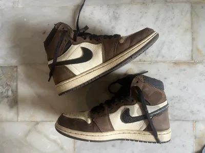 Air Jordan 1 Retro High OG SP Travis Scott Mocha