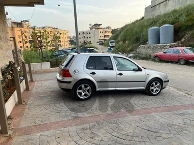 Volkswagen Golf 2000 golf 4