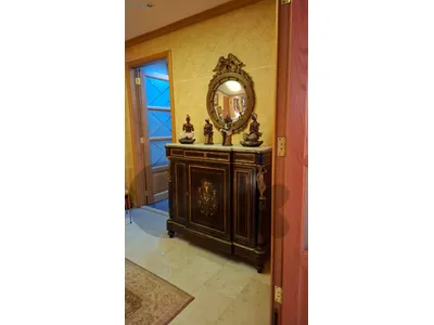 various decorative items, french & English brands  قطع ديكور متنوعة ذات جودة عالية
