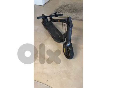 Segway Ninebot KickScooter MAX G2 - Like New