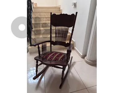 كرسي هزاز أنتيك كرسي هزاز أنتيك