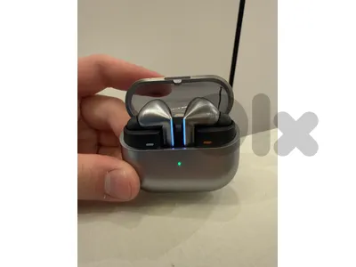 Samsung Galaxy Buds3 Pro ( like new )