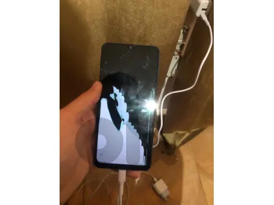 A 12 128 gb 8g ram بدو شاشة معو علبتو وكفر وشرج كاميرات بصمة أصبع وبصمة وجه تليفون جديد بعدو ولاجرح لامفكوك ولا مصلح كيان شركة  موجود بالناعمه تليفون 71558352