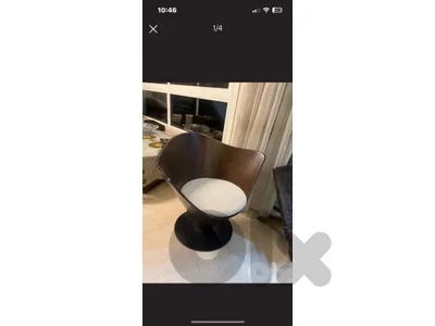 2 round chairs