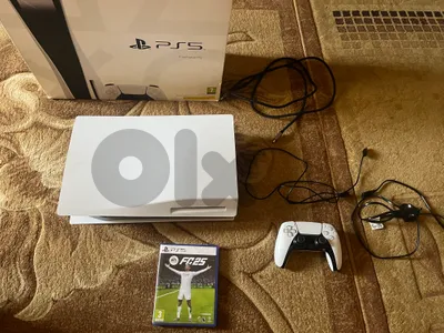PS5 fat europe 825 GB SOUPER NDIFE + 1 controller + cd fc 2025