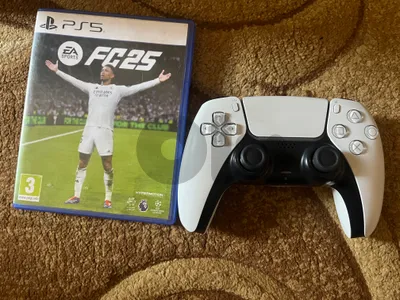 PS5 fat europe 825 GB SOUPER NDIFE + 1 controller + cd fc 2025