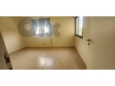 GMC275AJ Apartment for sale in Biakout - شقة للبيع في بياقوت