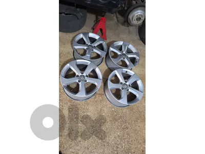 17" original VW Rims  Like new