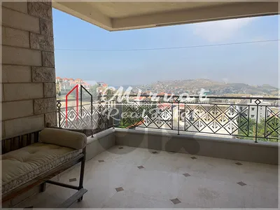 فيلا دوبلكس جميلة للايجار في منطقة رويسات صوفر، بإطلالة جبلية