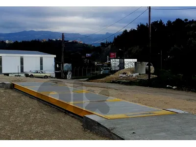 Medium Capacity Weighbridge (20 and 60 tons) ميزان جسور بسعة متوسطة