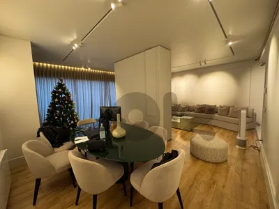 L20003 - High-End Furnished Apartment For Sale in Hamra, Ras Beirut
