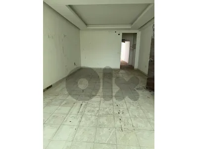 office for rent in ashrafieh next to hopital room