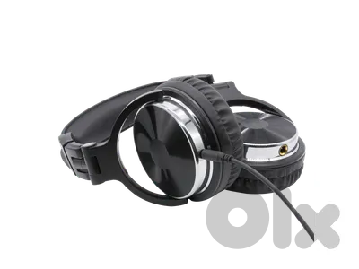 Accuracy Pro MD9 headphones