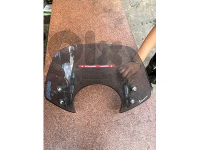 vespa GTS short windshield