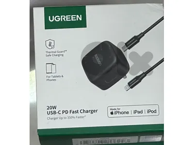 Ugreen 20w usb-c Pd Fast charger 3 pin with 1m lightning cable black