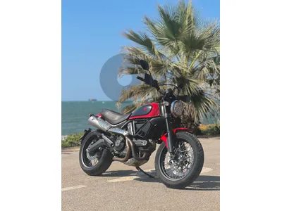Ducati scrambler 800cc