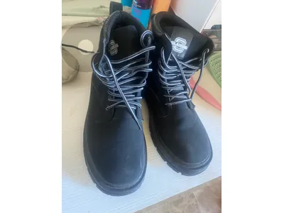 black ringer