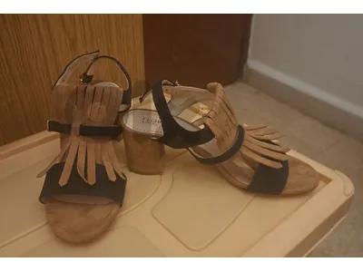 NEW heels never worn size 7.5