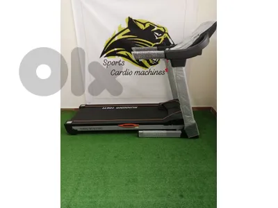 treadmill running 106TI 4hp motor and automatic incline