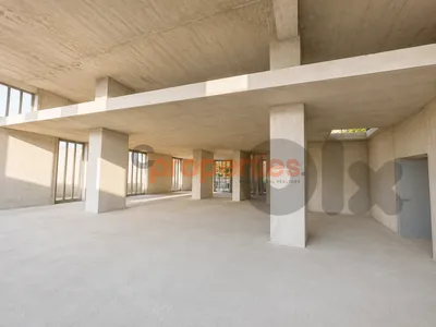 Showroom For Rent In Rawche – CPBHS33