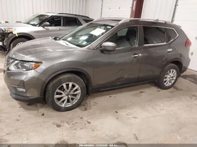 soon to reach Lebanon NISSAN ROGUE SV PLUS AWD 2018 MINT CONDITION