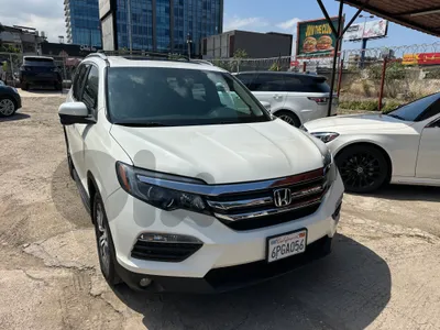 Honda Pilot 2018 EXL very claen calirfinia 7 sitrs