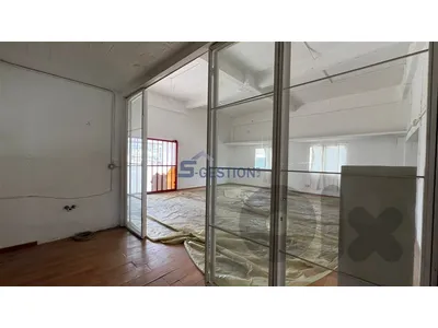 Warehouse/high ceiling in SinElFil for rent/مستودع في سن الفيل للايجار