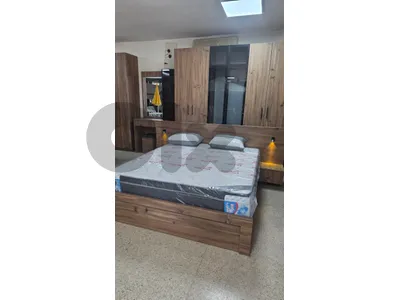 full bedroom with lighting غرفة نوم مجوز مع إضاءة