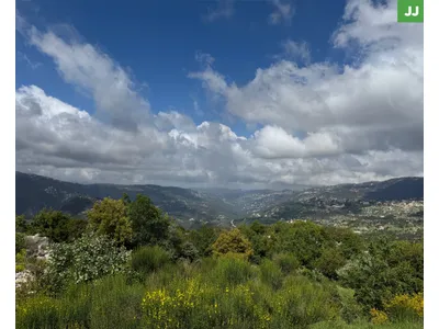 LAND/ Aintoura El Metn/ easy access and a strategic location/ عينطورة المتن/ REF#JJ136648 !