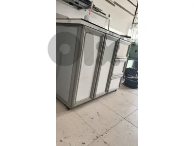 kitchen cabinet