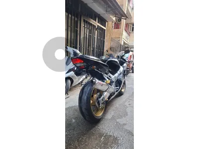 suzuki gsxr 1000cc k2
