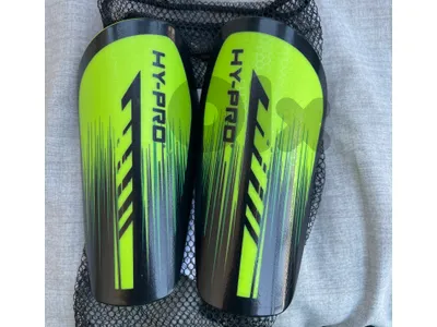 Hy-Pro British Football Shins Protection كسارات كرة قدم