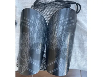 Hy-Pro British Football Shins Protection كسارات كرة قدم