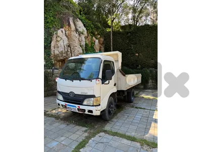 Toyota DYNA Pickup Truck For Rent