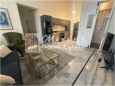 Charming Fully Renovated 100sqm Apartment in Clemenceau