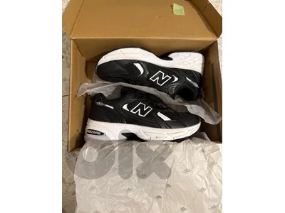 Black new balance shoes size 36